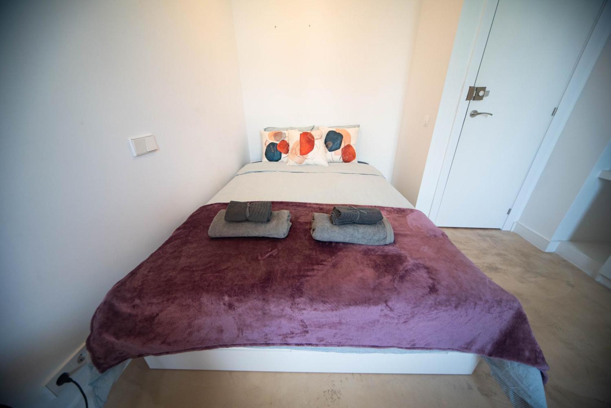 Sagrada Familia Private Rooms Barcellona Esterno foto